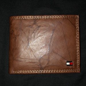 Tommy Hilfiger wallet